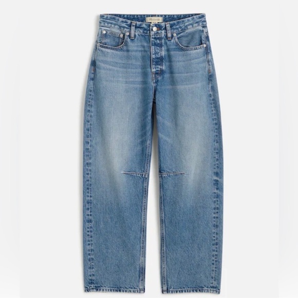 Madewell Denim - madewell The Darted Barrel-Leg Jean 
Size 28